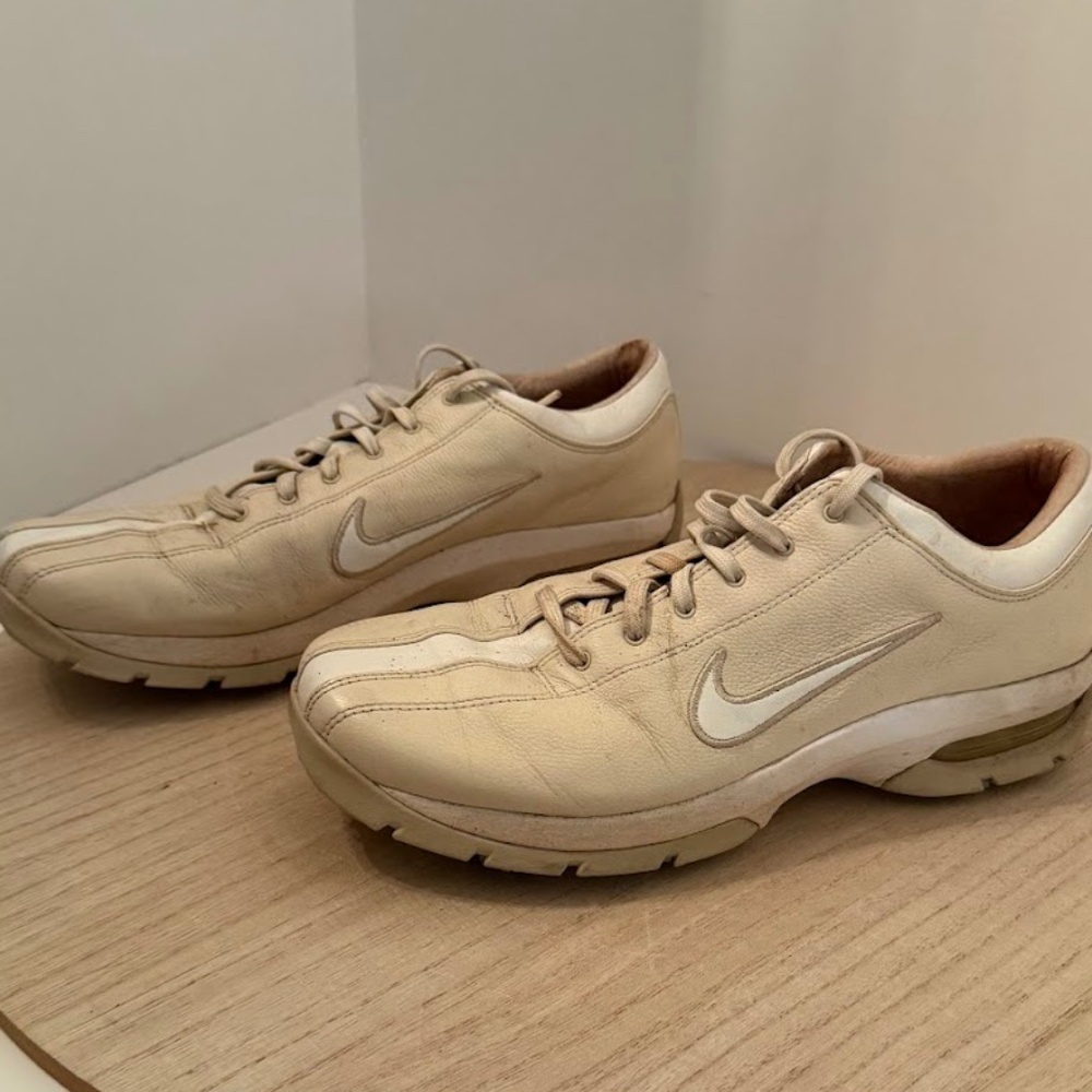 Nike Air Golf Shoes Men’s Size 8 White Leather Plastic Spiked Cleats